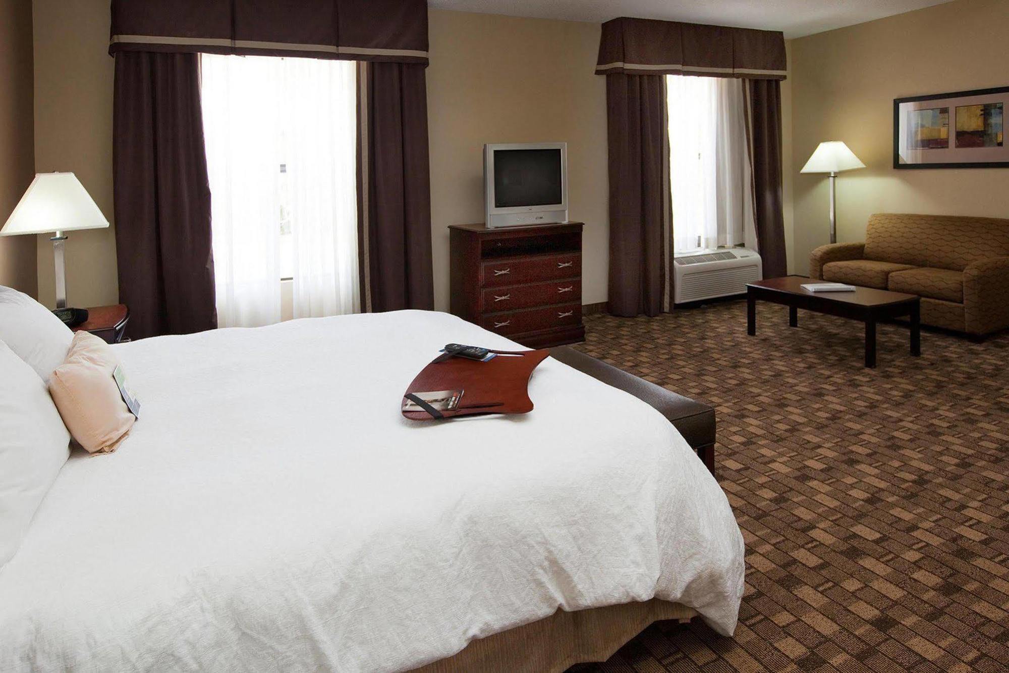 Hampton Inn & Suites Burlington Quarto foto